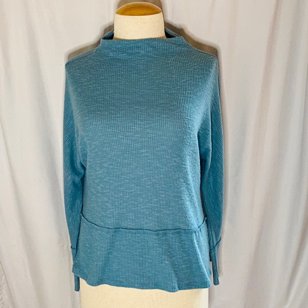 NWT. For the Republic turquoise ribbed mock neck XL